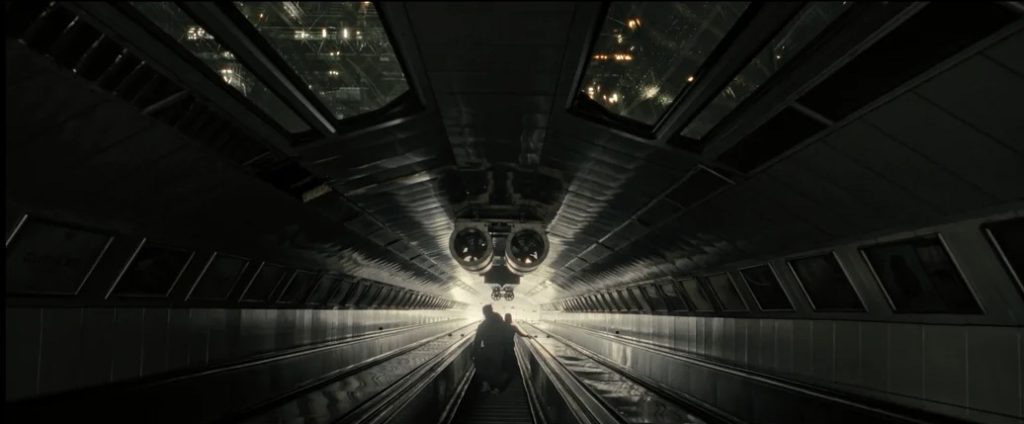 Andy and Rain on the escalators in Alien Romulus