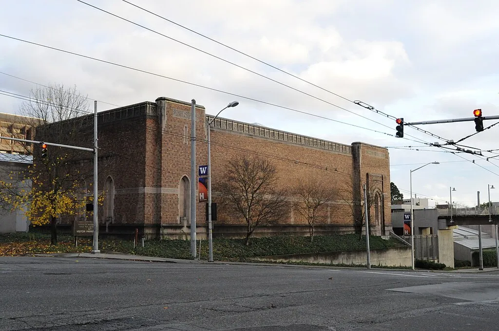 A photograph of the Henry Art Gallery, a rectangular brick building that features in Rose Red.